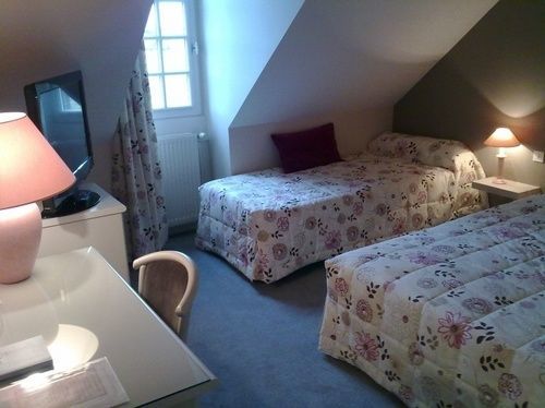 Logis La Marjolaine Hotel Moulay Ngoại thất bức ảnh